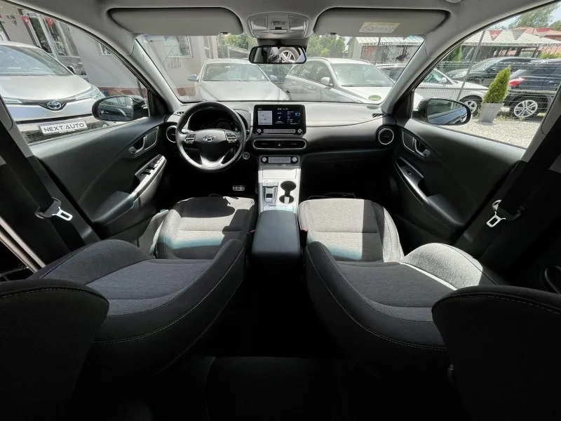 Hyundai Kona Long range Electric power Image 9
